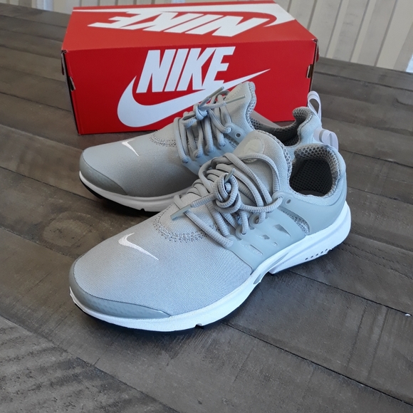 nike presto light grey